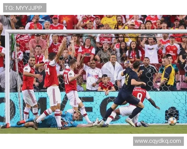 中超热战曼联大胜皇马红牌事件引发全场热议与争议