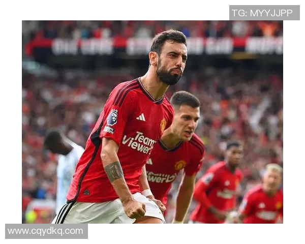 欧冠激战曼联大胜AC米兰争议判罚引发全场热议