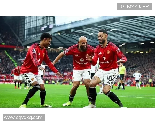 曼联与AC米兰友谊赛精彩回顾乌龙球引发全场热烈反响与十大进球分析